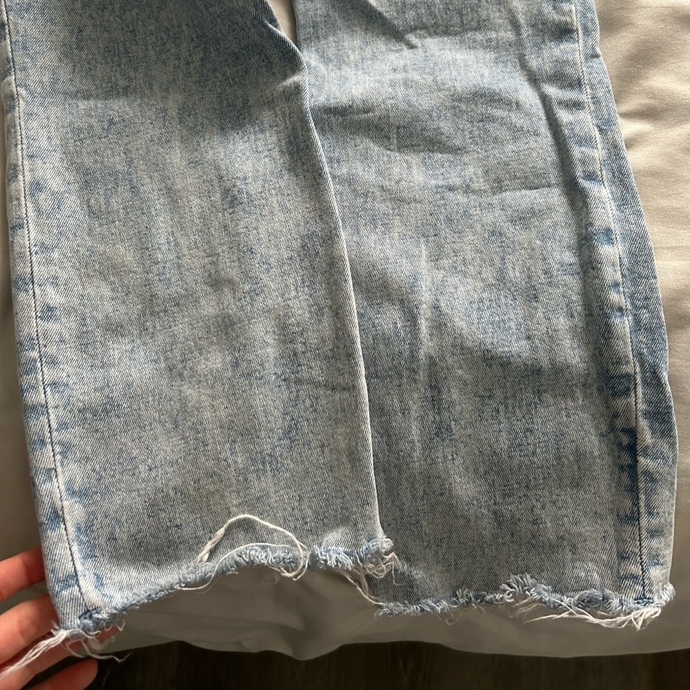 Abercrombie & Fitch Ultra High Rise Light Blue Mom Jeans - Picture 5 of 7